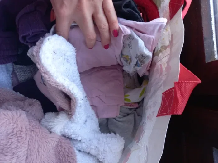 Lot de 25 vêtements fille 4/5 ans - photo numéro 3