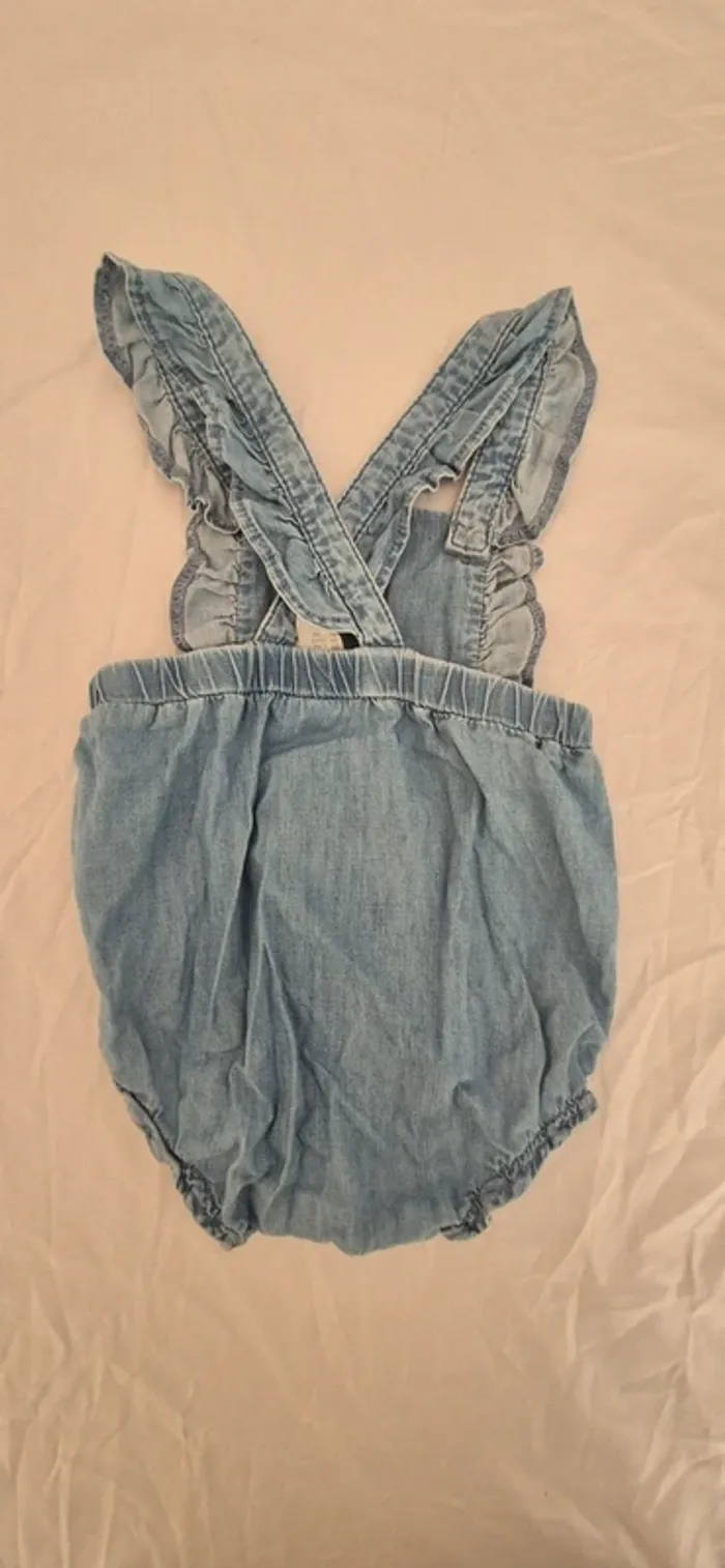 Grenouillère H&M 6-9m - photo numéro 2
