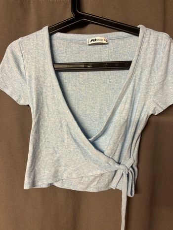 Haut femme bleu ciel