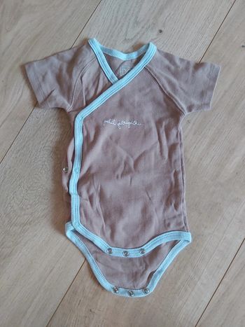 Bodie manches courtes garçon 3 mois en très bon état (78)