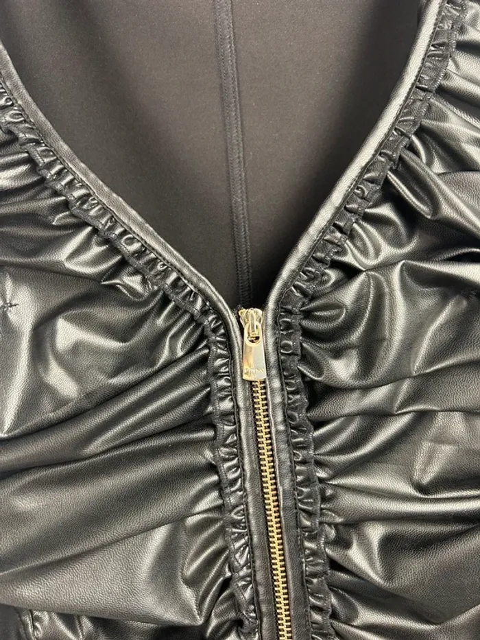 Robe Noir Simili Pinko 42 neuve - photo numéro 5