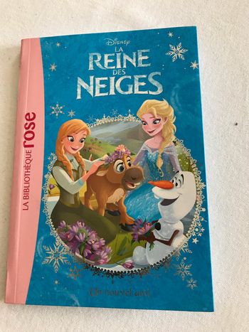 LIVRE La Reine des Neiges Tome 1  Un Nouvel Ami