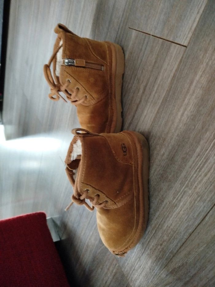 Chaussures ugg taille 30 - photo numéro 4