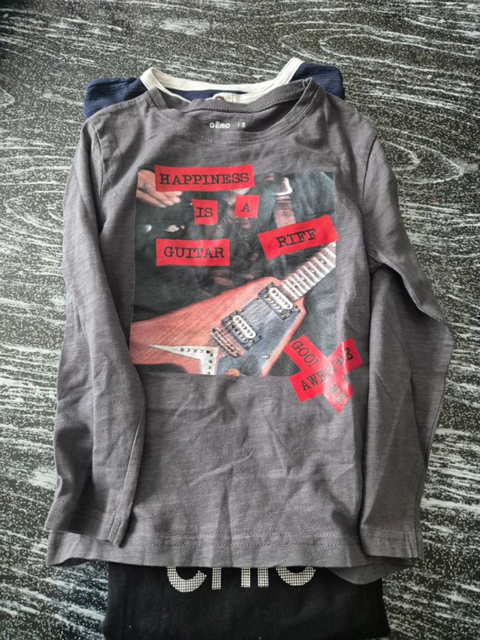 Lot de t-shirts garçon 5ans - photo numéro 4