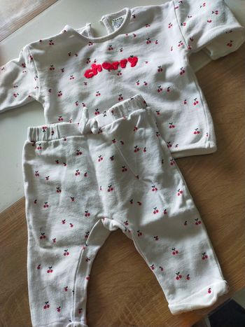Ensemble bébé fille taille 12 mois