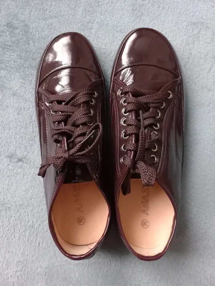 Chaussures 38 neuves - photo numéro 2
