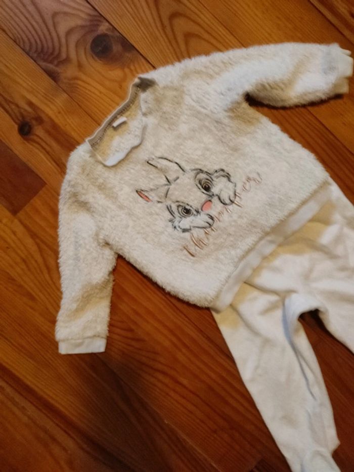 Pyjama 2 pièces lapin taille 18 mois avec pied - photo numéro 4