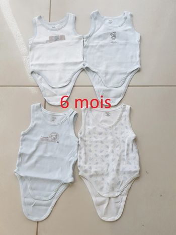 4 bodies sans sanche 6 mois
