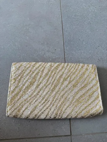 Pochette à main H&M, très bon état, 29*15cm