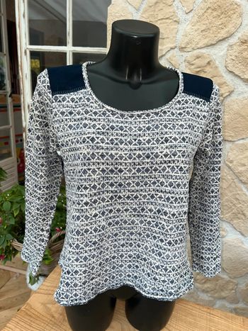 Pull  femme Breal taille S M 36 38 bleu marine voilage