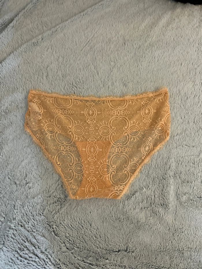 Culotte en dentelle - photo numéro 2