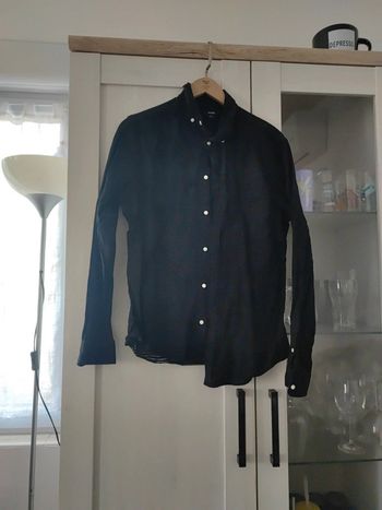 Chemise noire petits motifs