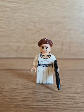 Figurine type lego Princesse Leia star wars