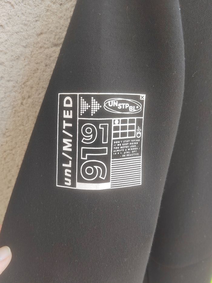 Veste Sweat Zippée gemo Noir Néon - Taille 14 Ans - Douceur Absolue - Comme Neuve ! - photo numéro 4