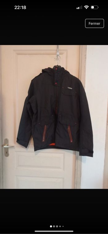 Manteau à capuche imperméable