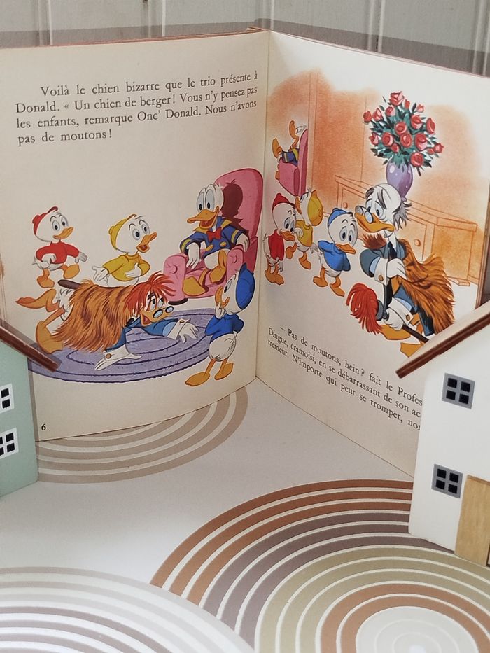 📚 Vintage Hachette Les albums Roses Le professeur Dingue Expert en chiens - photo numéro 3