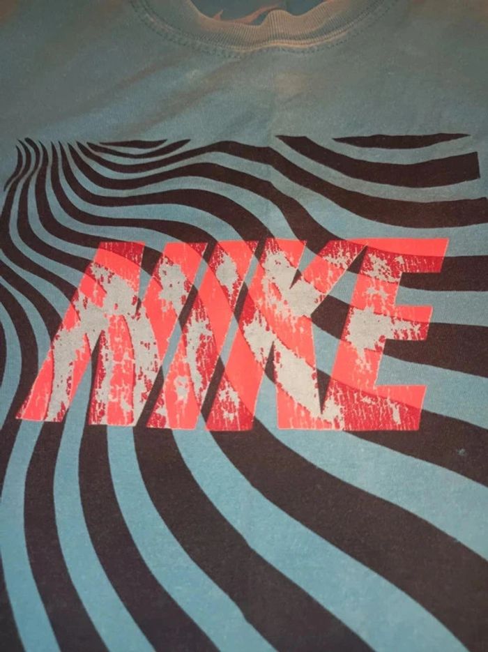 T-shirt vintage Nike garçon en état satisfaisant taille 13-15 ans - photo numéro 7