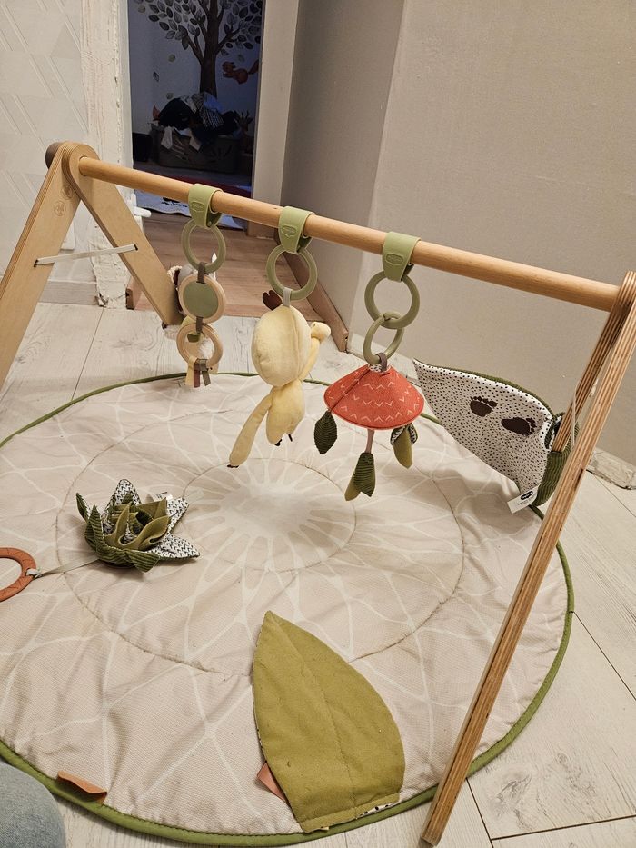 Tapis d'éveil avec arche