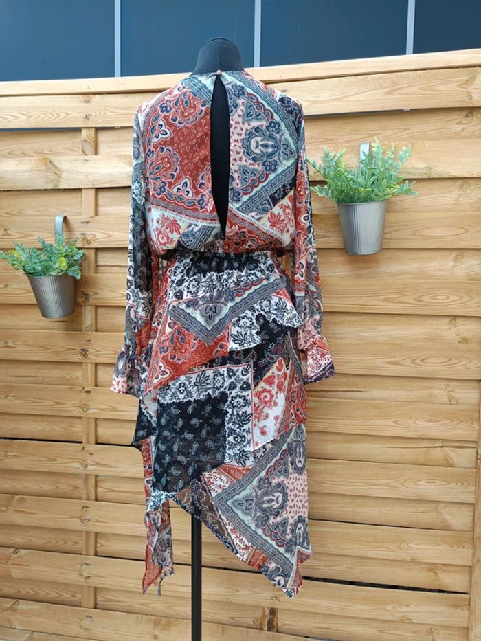 Robe asymétrique taille M - photo numéro 4