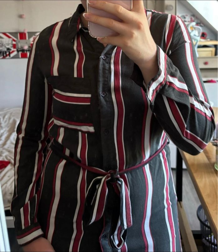 Robe ceinturée à rayures Taille M