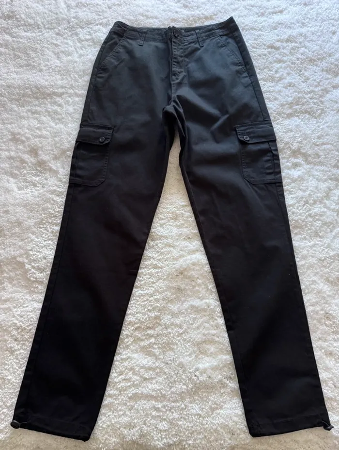 Pantalon cargo noir ASOS Design homme – Taille 38 FR W30 L34 – Longueur longue – Coton stretch - photo numéro 2
