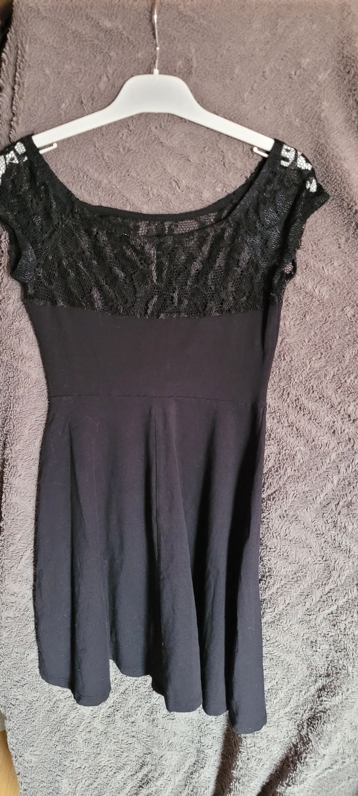 Robe à dentelles - photo numéro 5