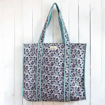 Cabas matelassé reversible. Sac tendance, pratique et écologique