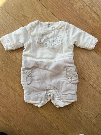 Ensemble naissance blanc fille/garçon très bon état