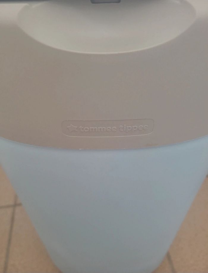 Poubelle a couches - photo numéro 4