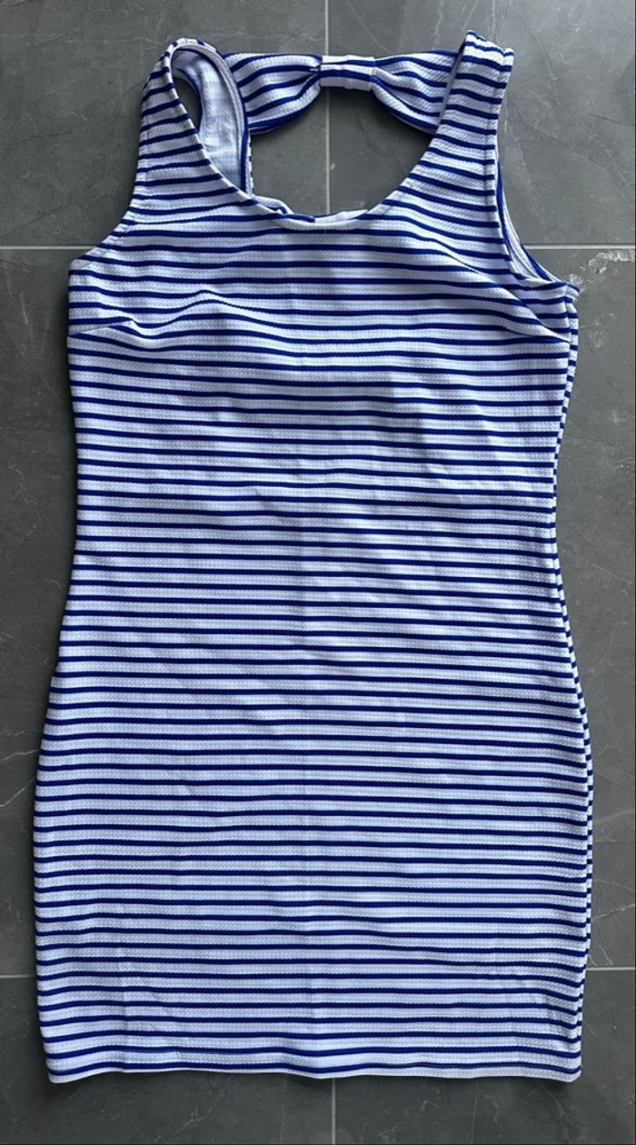 Lot de 2 robes - photo numéro 1