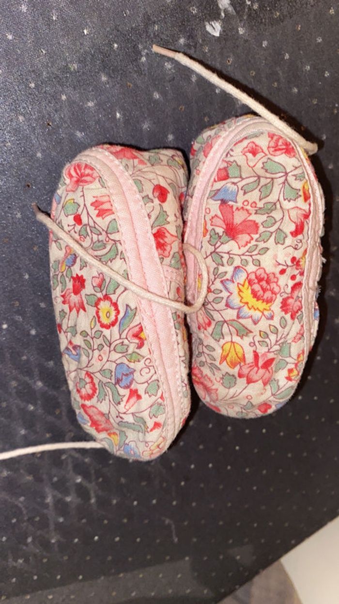 0/6 mois Chaussons liberty souple intérieur éponge. - photo numéro 3