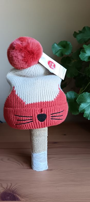 Bonnet à pompon renard de la marque Cool Club