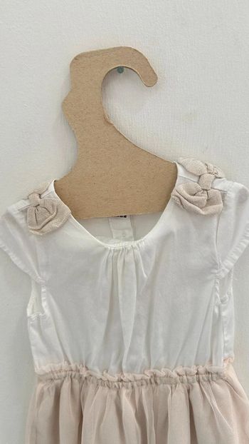 Robe tape a l'oeil blanche et crème