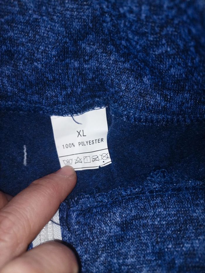 Sweat neuf - photo numéro 3