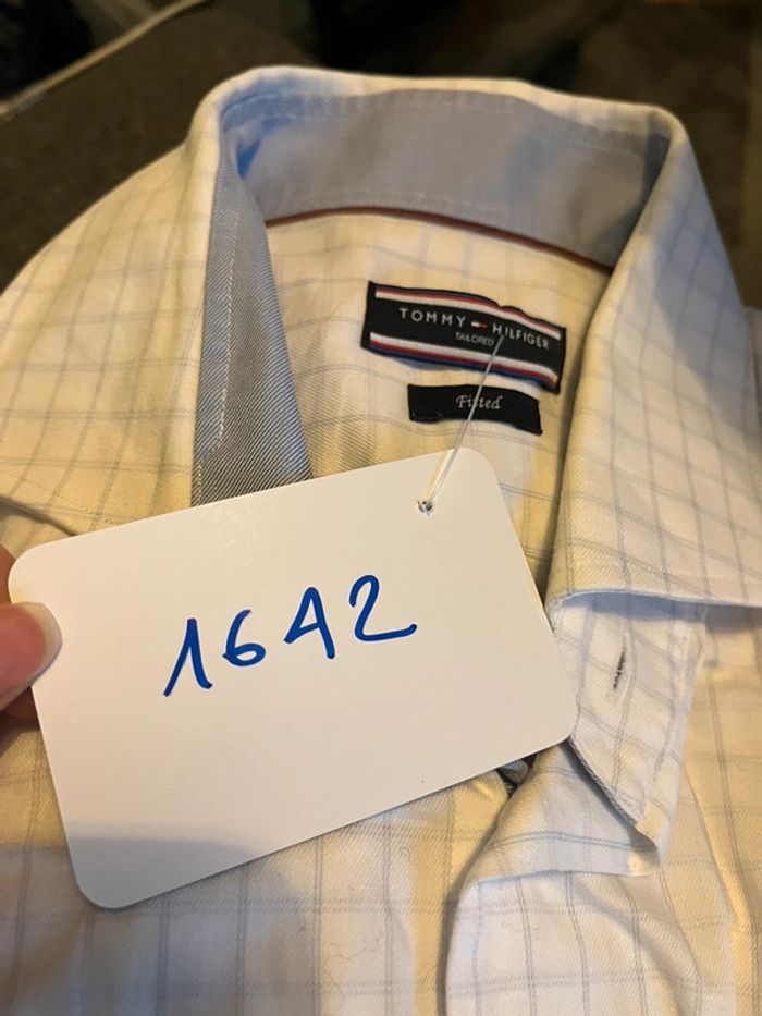 Chemise Tommy Hilfiger ref - 1642 - photo numéro 4