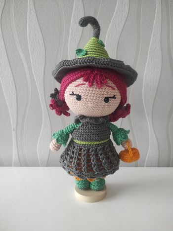 Poupée d'halloween au crochet