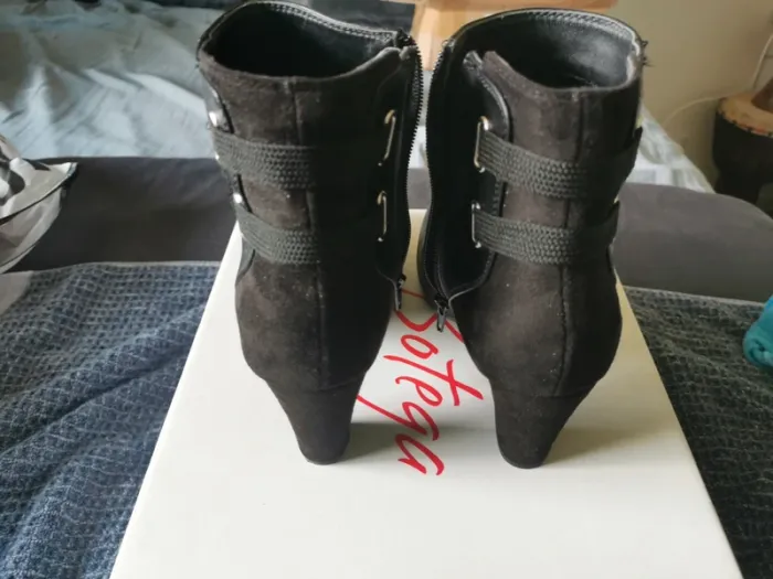 Bottines Taille 39 - photo numéro 3
