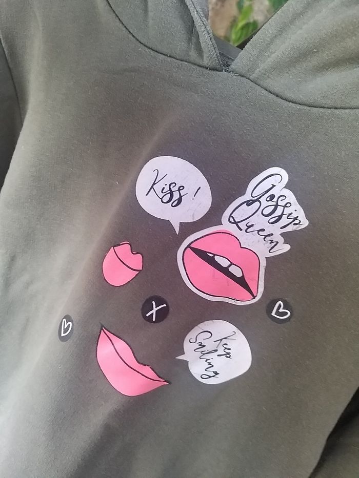 Sweat capuche coupe courte - photo numéro 2