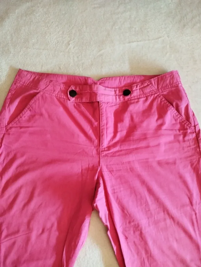 Pantacourt femme fuchsia Kiabi taille 42 - photo numéro 3