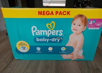 Couches Pampers 