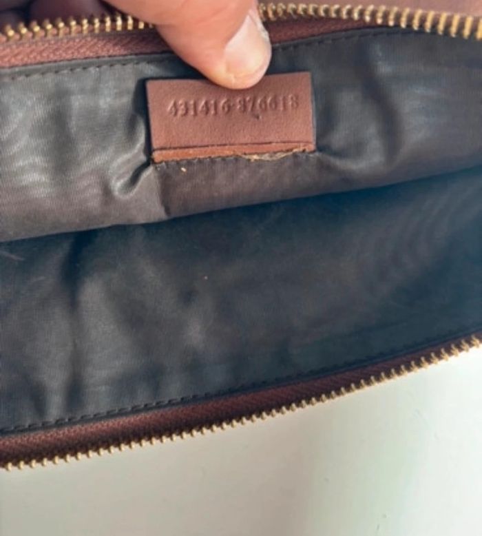 Pochette Gucci en cuir marron - "L’Aveugle par Amour" - photo numéro 3