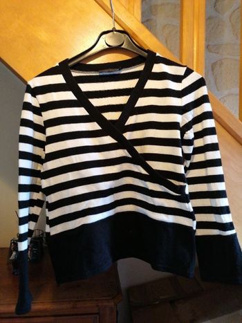 Pull col v taille 38