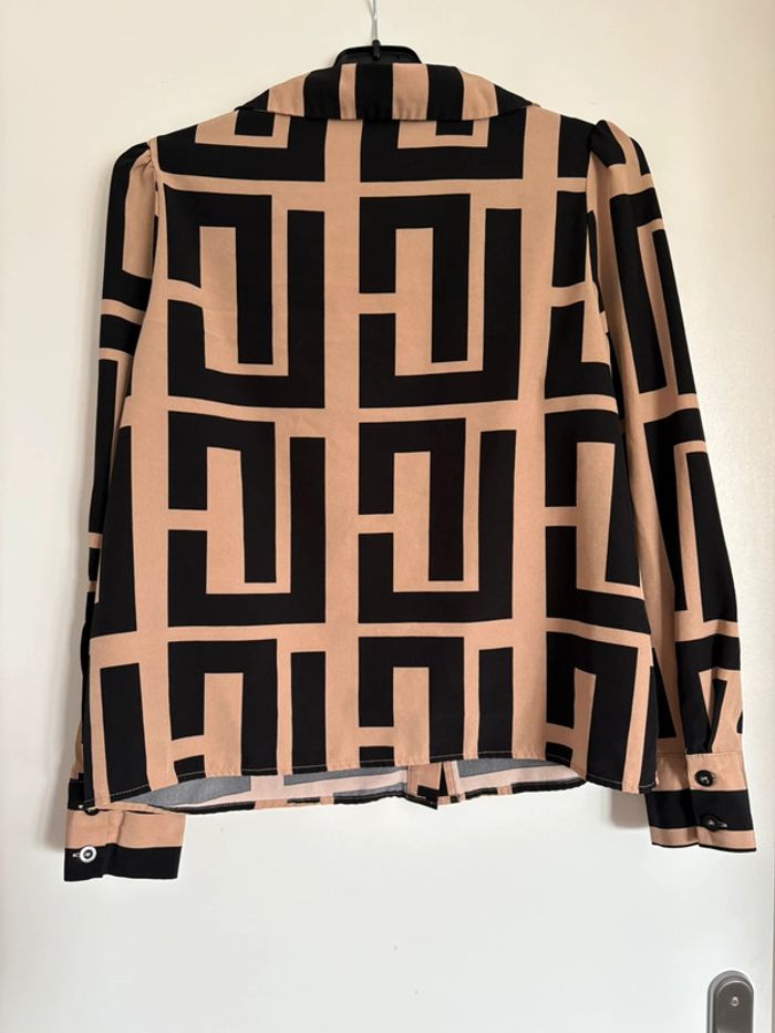 Chemise graphique à motifs géométriques nude & noir - style vintage chic - photo numéro 3