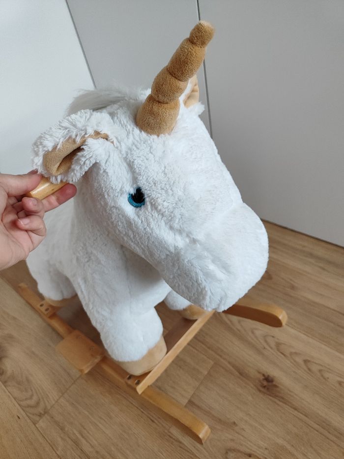 Licorne a bascule - photo numéro 2