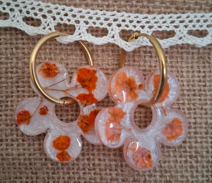 1 paire de boucles d'oreilles anneaux grandes pampilles fleurs séchées - photo numéro 2
