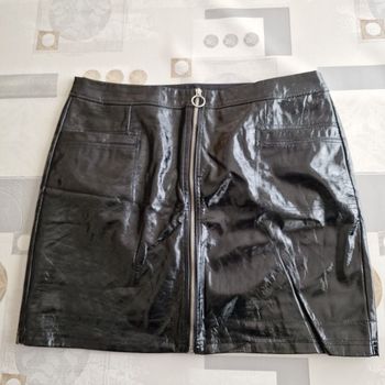 jupe en simili cuir noir