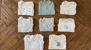 Lot de 8 bodies naissance