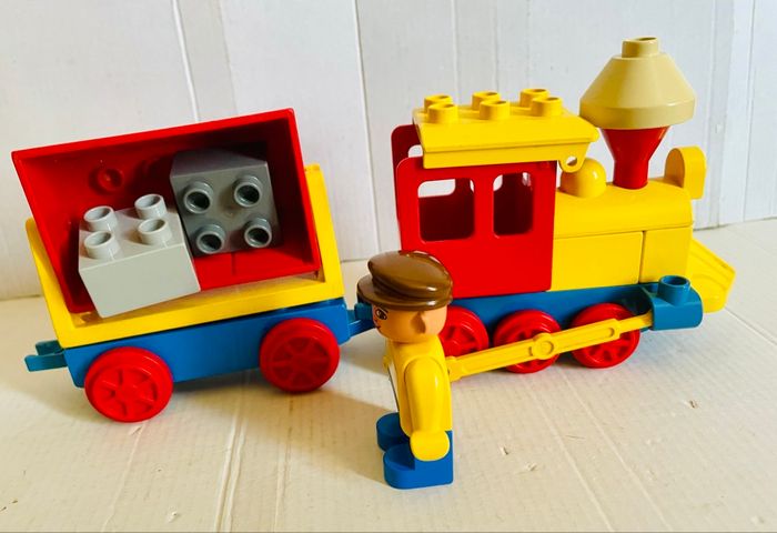 Lego Duplo train - photo numéro 2