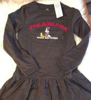 Neuve (non portée) 🏷🩷😍🤩 superbe robe molleton 10 ans fille😍🤩