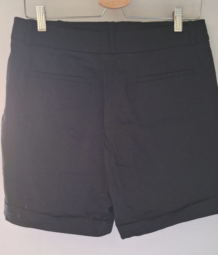 Short taille 42 - photo numéro 3